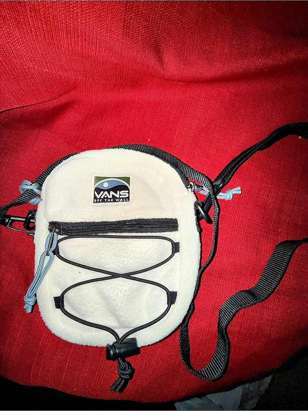 Vans Sherpa Belt Bag in White & Black